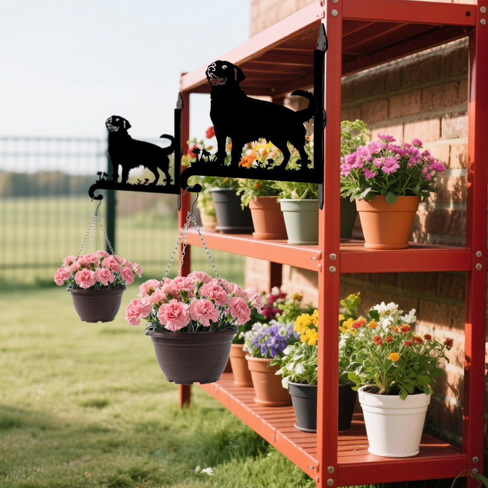 Soporte Metálico para Plantas con Diseño de Golden Retriever
